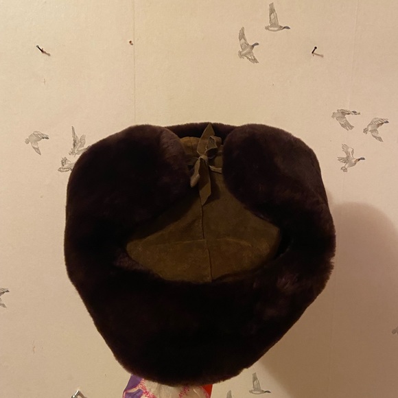 Vintage European Fur Hat - Picture 4 of 8